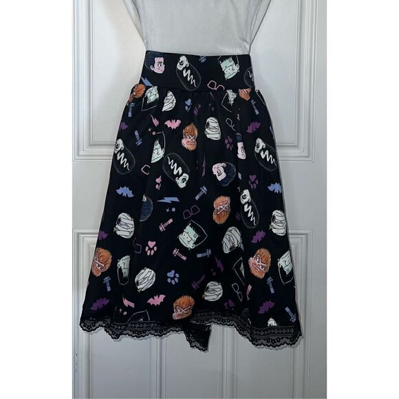 Universal Monsters Chibi Lace-Up Skirt Plus Size 1 - Picture 4 of 5